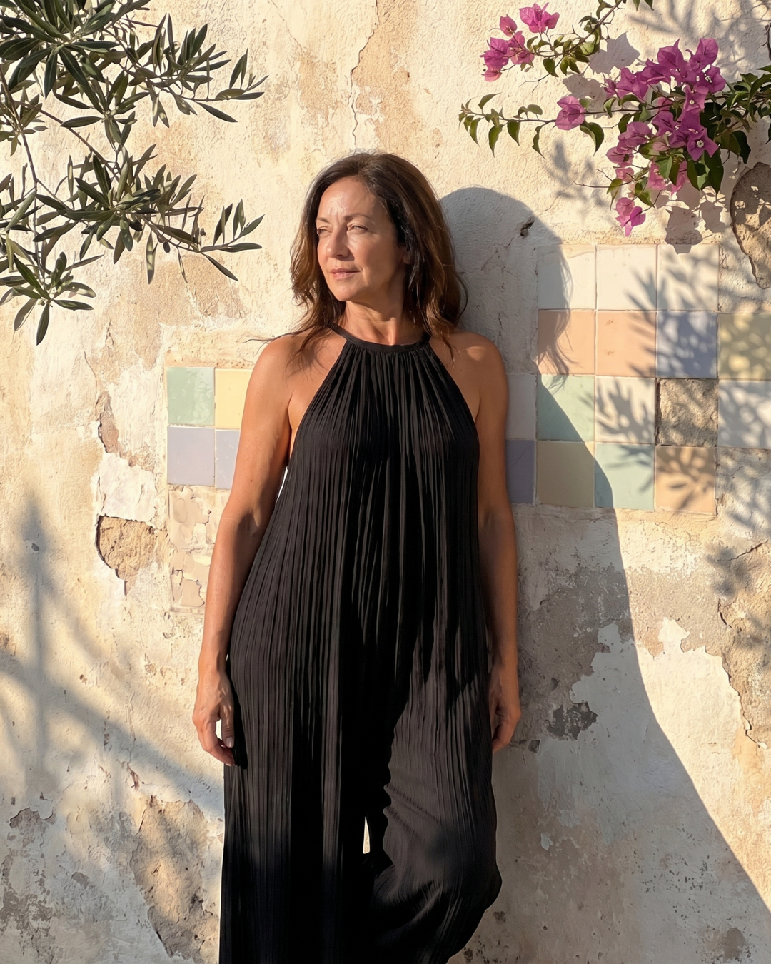Sylvara | Mono Holgado Plisado de Pierna Ancha con Cuello Halter