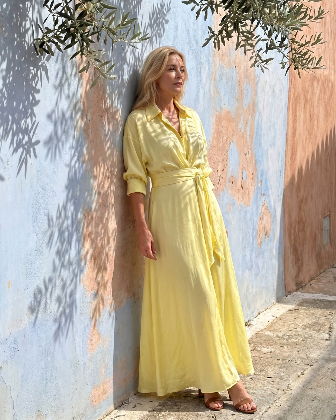 Zelith | Vestido Midi Fluido de Manga Larga con Cuello y Cinturón