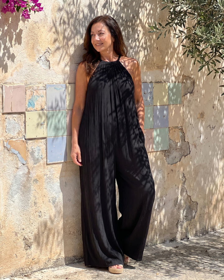 Sylvara | Mono Holgado Plisado de Pierna Ancha con Cuello Halter