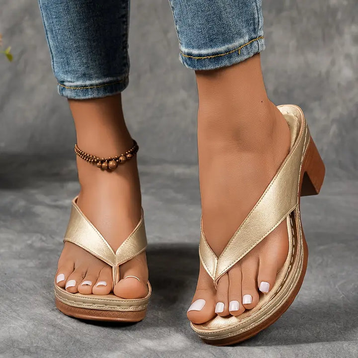 DELACROIX | Sandalias de Elegancia y Confort