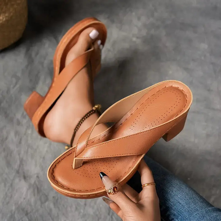 DELACROIX | Sandalias de Elegancia y Confort
