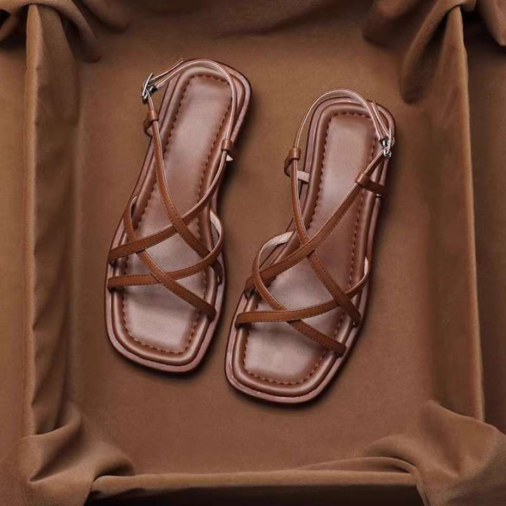 Sandalias Vittoria de tiras en cuero italiano