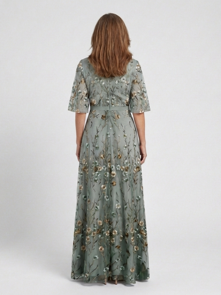 Evade | Vestido Maxi Floral de Manga Corta con Escote en V